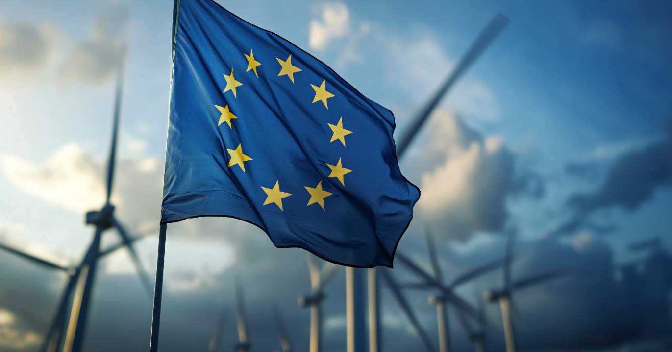 The United Kingdom: Between Atlantic Loyalty and Existential Caution